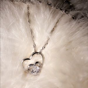 ✨DOUBLE HEART PENDANT NECKLACE ✨